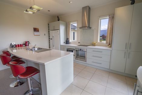 Photo of property in 30 Oraka Street, Te Anau, 9600