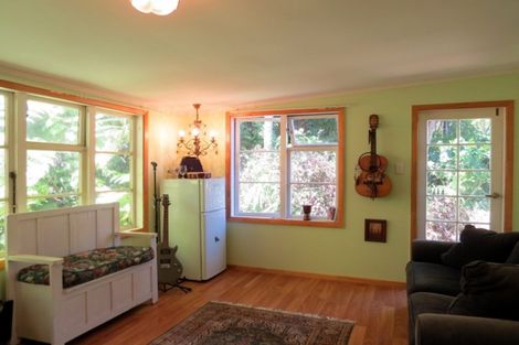 Photo of property in 25b Frederick Street, Coromandel, 3506