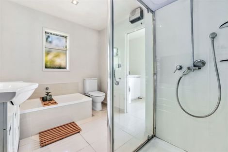 Photo of property in 6 Curletts Road, Sockburn, Christchurch, 8042