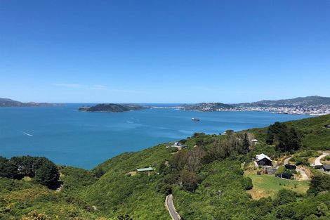 Photo of property in 17 Promontory Crescent, Newlands, Wellington, 6037