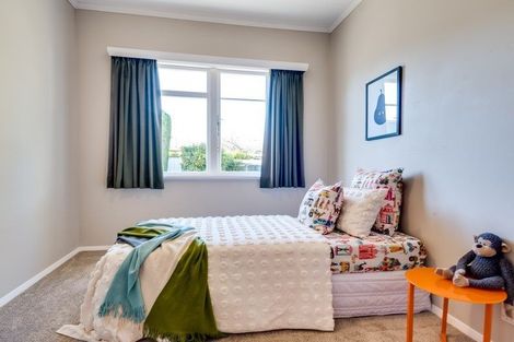 Photo of property in 128 Napier Road, Havelock North, 4130