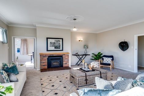 Photo of property in 128 Napier Road, Havelock North, 4130