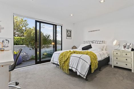 Photo of property in 6a Kowhai Street, Takapuna, Auckland, 0622