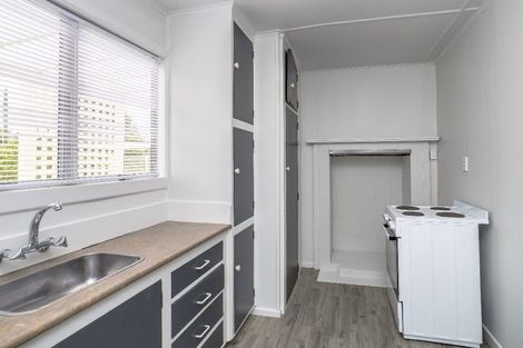 Photo of property in 27 Oxford Street, Lansdowne, Masterton, 5810