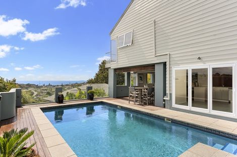 Photo of property in 7 Elizabeth Place, Mairangi Bay, Auckland, 0630