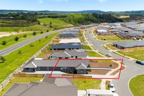 Photo of property in 2 Okataina Street, Pyes Pa, Tauranga, 3112
