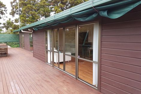 Photo of property in 1/42 Deep Creek Road, Torbay, Auckland, 0630