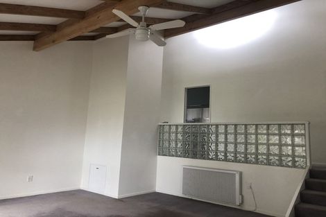 Photo of property in 949 East Coast Road, Torbay, Auckland, 0630