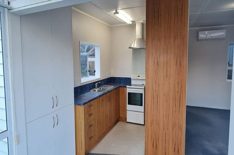 Photo of property in 57 Gray Avenue, Paraparaumu Beach, Paraparaumu, 5032