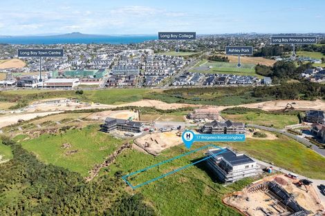 Photo of property in 17 Ridgelea Road, Long Bay, 0792