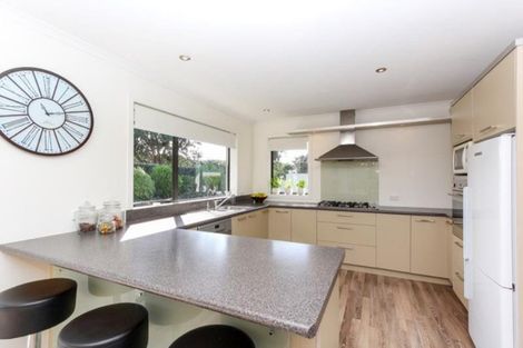 Photo of property in 5 Parkvue Drive, Bell Block, New Plymouth, 4312