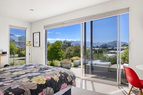 Photo of property in 60 West Meadows Drive, Wanaka, 9305