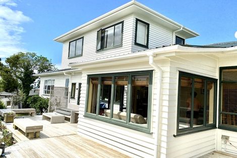 Photo of property in 21 Macnay Way, Murrays Bay, Auckland, 0630