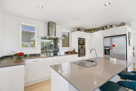 Photo of property in 92a Tiri Road, Manly, Whangaparaoa, 0930