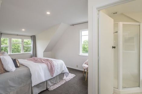 Photo of property in 51 Renown Road, Raumati South, Paraparaumu, 5032