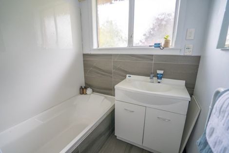 Photo of property in 37 Ash Street, Newfield, Invercargill, 9812