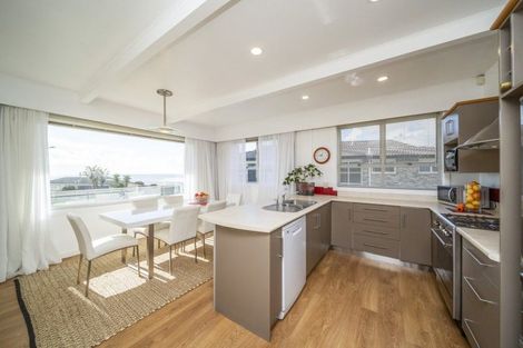 Photo of property in 2a Wanaka Terrace, Bell Block, New Plymouth, 4312