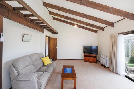 Photo of property in 12a Oxford Street, Marton, 4710