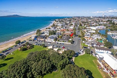 Photo of property in 3/37 Craig Road, Milford, Auckland, 0620