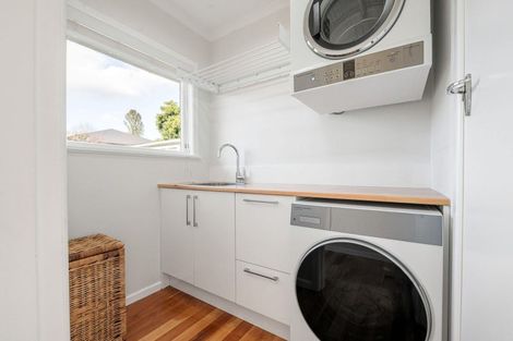 Photo of property in 3 Russleigh Drive, Dinsdale, Hamilton, 3204