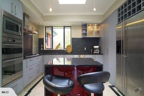 Photo of property in 10 Deavoll Place, Heathcote Valley, Christchurch, 8022