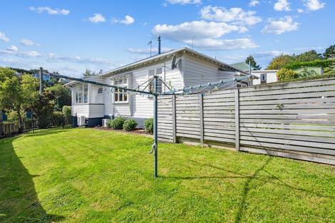 Photo of property in 9 Stone Street, Kenmure, Dunedin, 9011