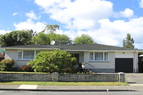 Photo of property in 44 Holdsworth Avenue, Trentham, Upper Hutt, 5018