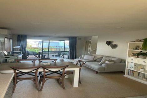 Photo of property in 29 Spalding Rise, Golflands, Auckland, 2013