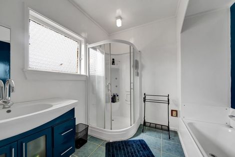 Photo of property in 68 Collins Street, Hawera, 4610