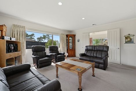 Photo of property in 15 Teal Place, Pyes Pa, Tauranga, 3112