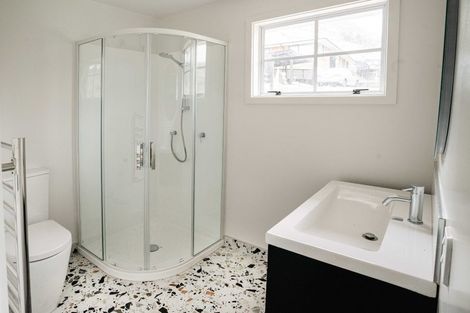 Photo of property in 2 Selwyn Lane, Lyttelton, 8082