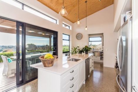 Photo of property in 141 Manakau Heights Drive, Manakau, Levin, 5573