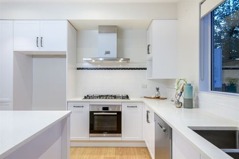 Photo of property in 34a Exmouth Road, Northcote, Auckland, 0627