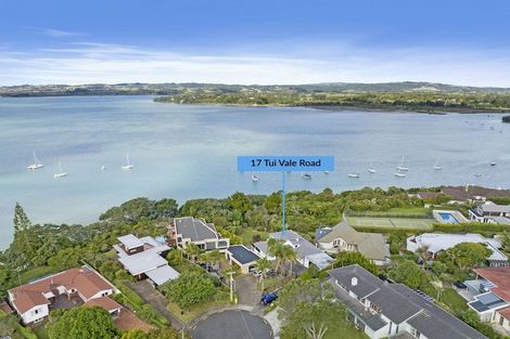 Photo of property in 17 Tui Vale Road, Shelly Park, Auckland, 2014