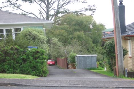 Photo of property in 11 Kamara Road, Glen Eden, Auckland, 0602