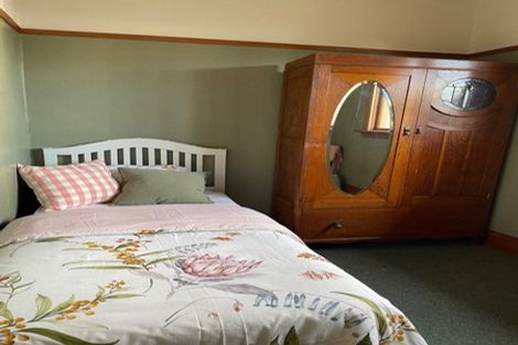 Photo of property in 1 Home Street, Winton, 9720