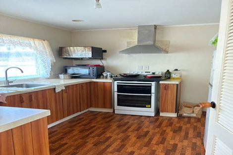 Photo of property in 1/12 Mimosa Place, Half Moon Bay, Auckland, 2012