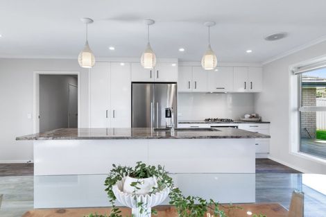 Photo of property in 15 Gladys Place, Levin, 5510