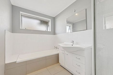 Photo of property in 86b Tilford Street, Woolston, Christchurch, 8062