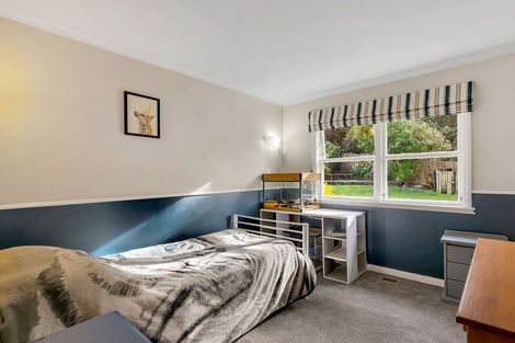 Photo of property in 46 Kiwi Crescent, Tawa, Wellington, 5028