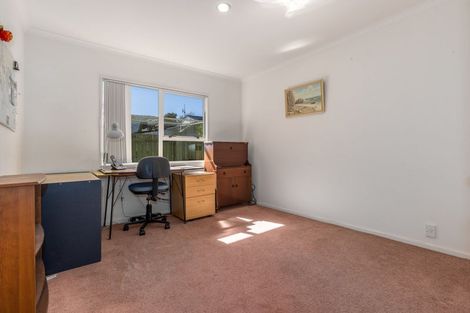 Photo of property in 73a Ngaio Road, Waikanae, 5036