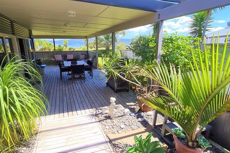 Photo of property in 111 Kelly Jade Avenue, Matarangi, Whitianga, 3592