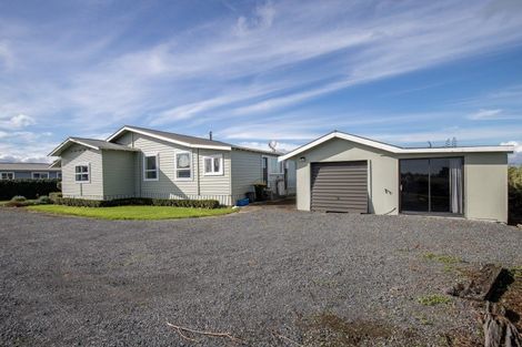 Photo of property in 61b Pipiroa Road, Ngatea, 3503