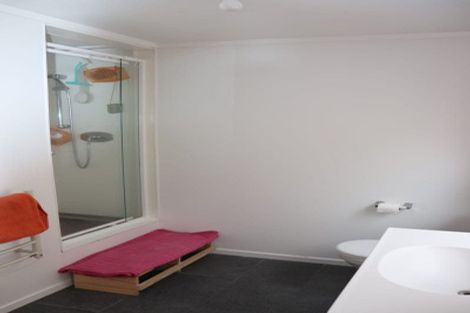 Photo of property in 2/47 Braemar Road, Rothesay Bay, Auckland, 0630