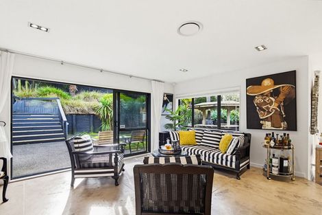 Photo of property in 14 Jenny Lane, Waiuku, 2123