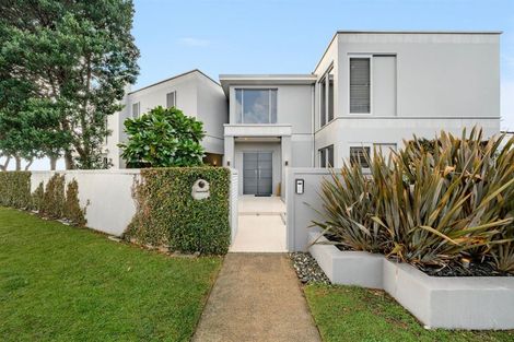 Photo of property in 29 Cecil Road, Milford, Auckland, 0620