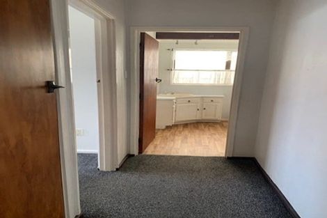 Photo of property in 20 Sullivan Avenue, Mangere Bridge, Auckland, 2022