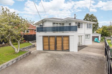 Photo of property in 6 Glen Marine Parade, Glendene, Auckland, 0602