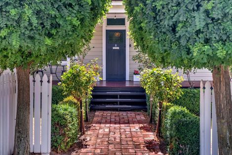 Photo of property in 5 Molyneux Avenue, Cromwell, 9310