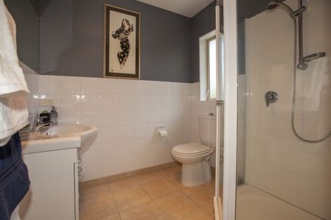 Photo of property in 4 Pukatea Close, Raumati Beach, Paraparaumu, 5032